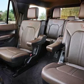 Ford Expedition 2021