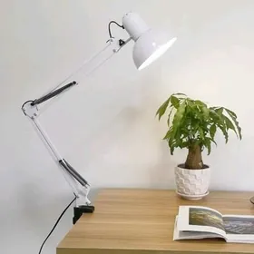 настольная лампа новая