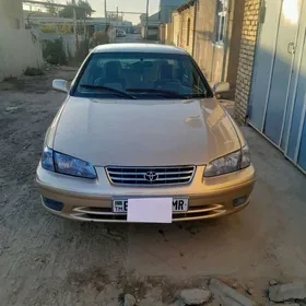 Toyota Camry 2000