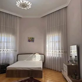 ЭЛИТКА ПО УЛ МОЛЛАНЕПЕС