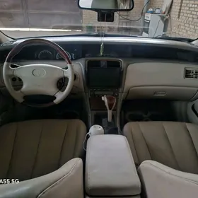 Toyota Avalon 2000