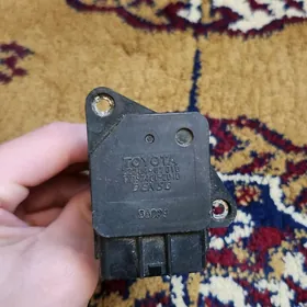 toyota wozduhamer datcik