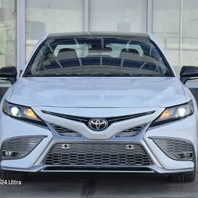 Toyota Camry 2022