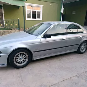 BMW E39 2003