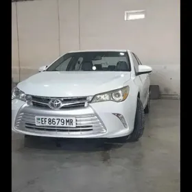 Toyota Camry 2017