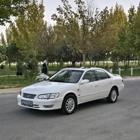 Toyota Camry 2001