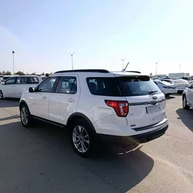 Ford Explorer 2019