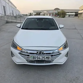 Hyundai Elantra 2020