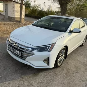 Hyundai Elantra 2019