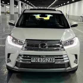 Toyota Highlander 2018