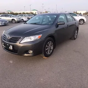 Toyota Camry 2011