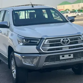Toyota Hilux 2022