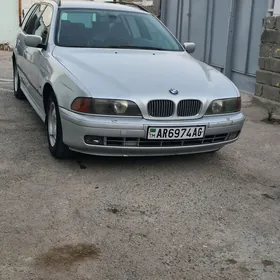 BMW E39 1998