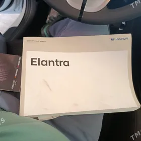 Hyundai Elantra 2020