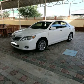Toyota Camry 2011