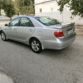 Toyota Camry 2004