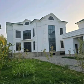 Роскошная Вилла в Аннау!