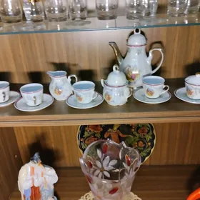 кофейный сервиз и чайный серви