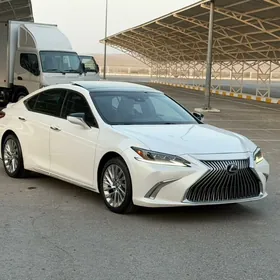 Lexus ES 350 2019