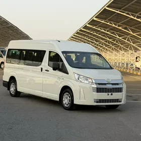 Toyota Hiace 2022