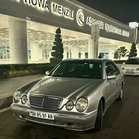Mercedes-Benz E430 2001