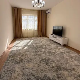 Мир 7/1 3 ком 5 этаж 78 м2