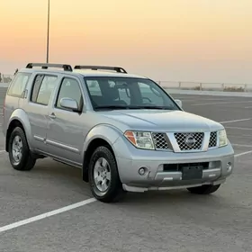 Nissan Pathfinder 2005