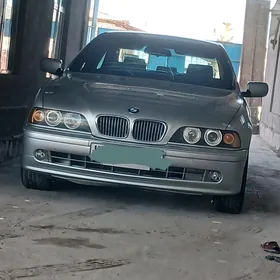 BMW E39 2001