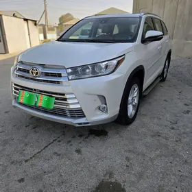 Toyota Highlander 2019