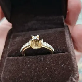 Brilliant ýüzük 585