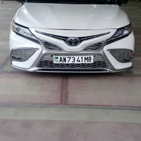Toyota Camry 2020