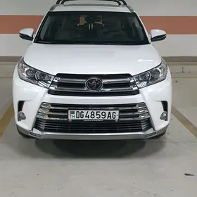 Toyota Highlander 2019
