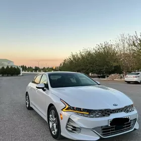 Kia K5 2021