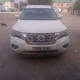 Nissan Pathfinder 2018