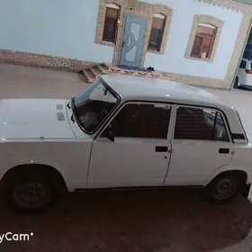 Lada 2107 2000