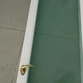 Aýna agaç Apisge Penjire