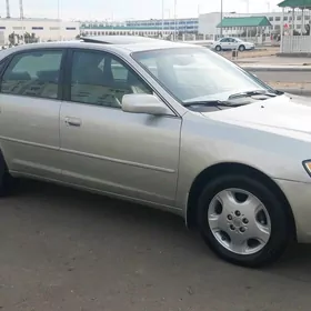 Toyota Avalon 2001