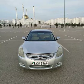 Nissan Altima 2009