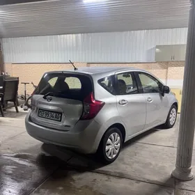 Nissan Versa 2013