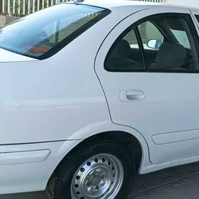 Nissan Sunny 2002