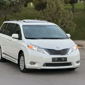 Toyota Sienna 2017