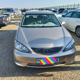 Toyota Camry 2004