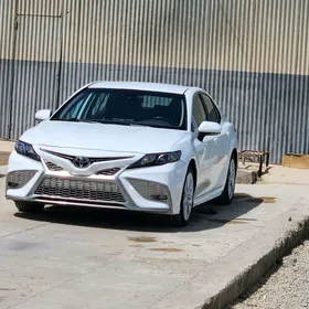 Toyota Camry 2022