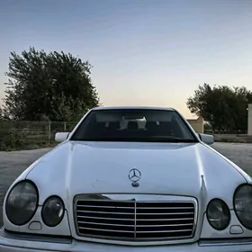 Mercedes-Benz E-Class 1999