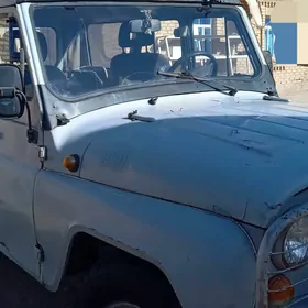 UAZ 469 2000