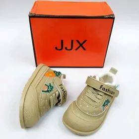 Çaga krasowka Детская кроссовк