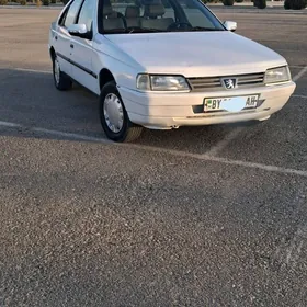 Peugeot 405 2005