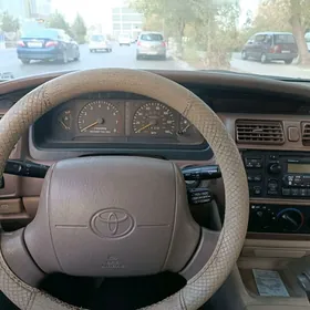 Toyota Avalon 1999
