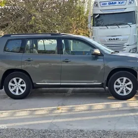 Toyota Highlander 2011