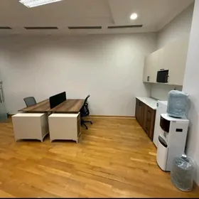 Arenda ofis işewurlik